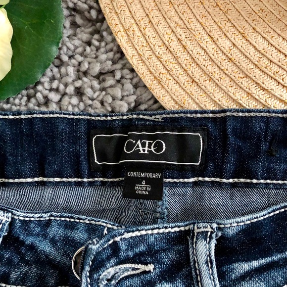 Jean Shorts - Picture 3 of 6